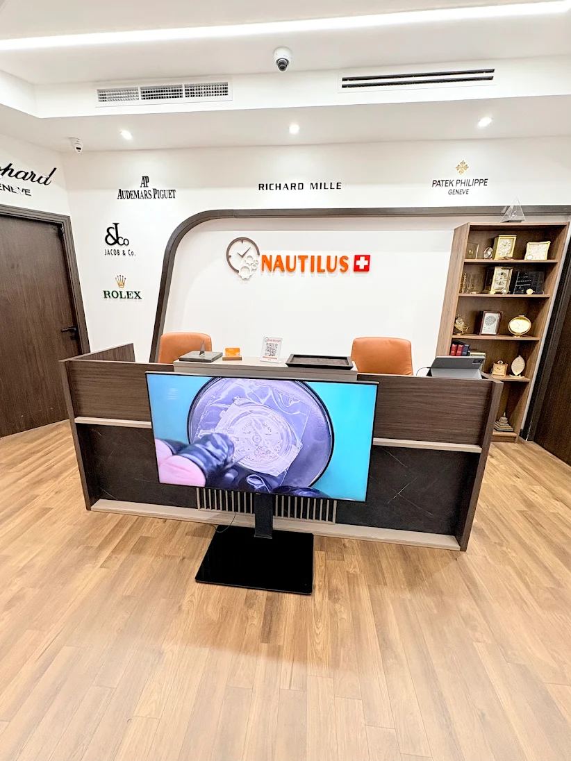 Nautilus Dubai boutique, Shop 15