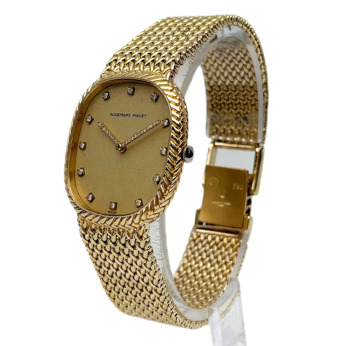Vintage Audemars Piguet Ellipse 4109 – 29 mm Yellow Gold – view 2