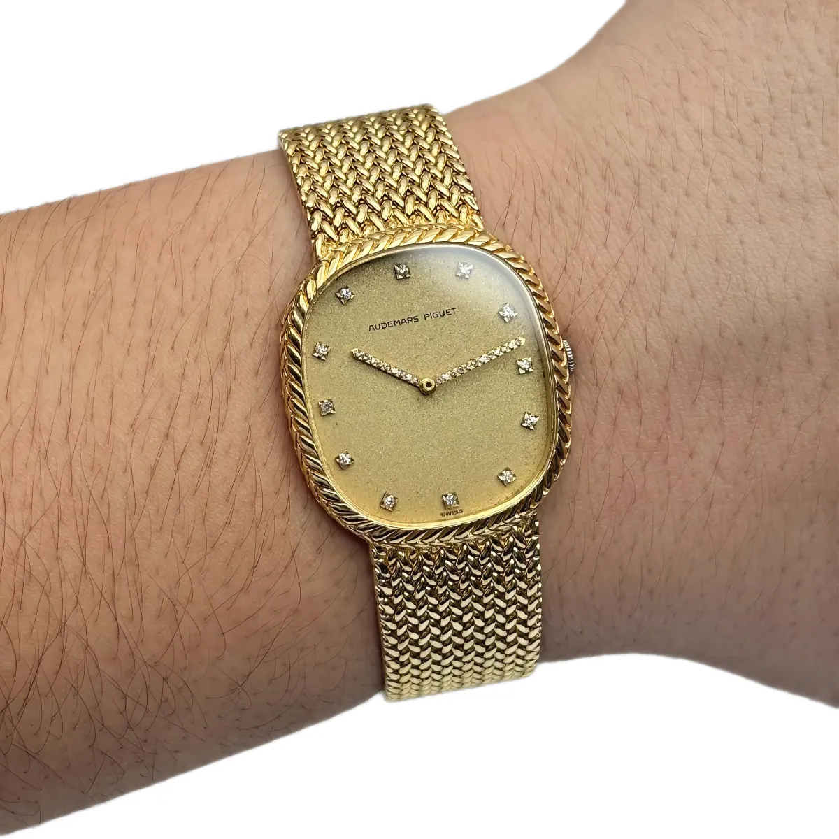 Vintage Audemars Piguet Ellipse 4109 – 29 mm Yellow Gold – view 4