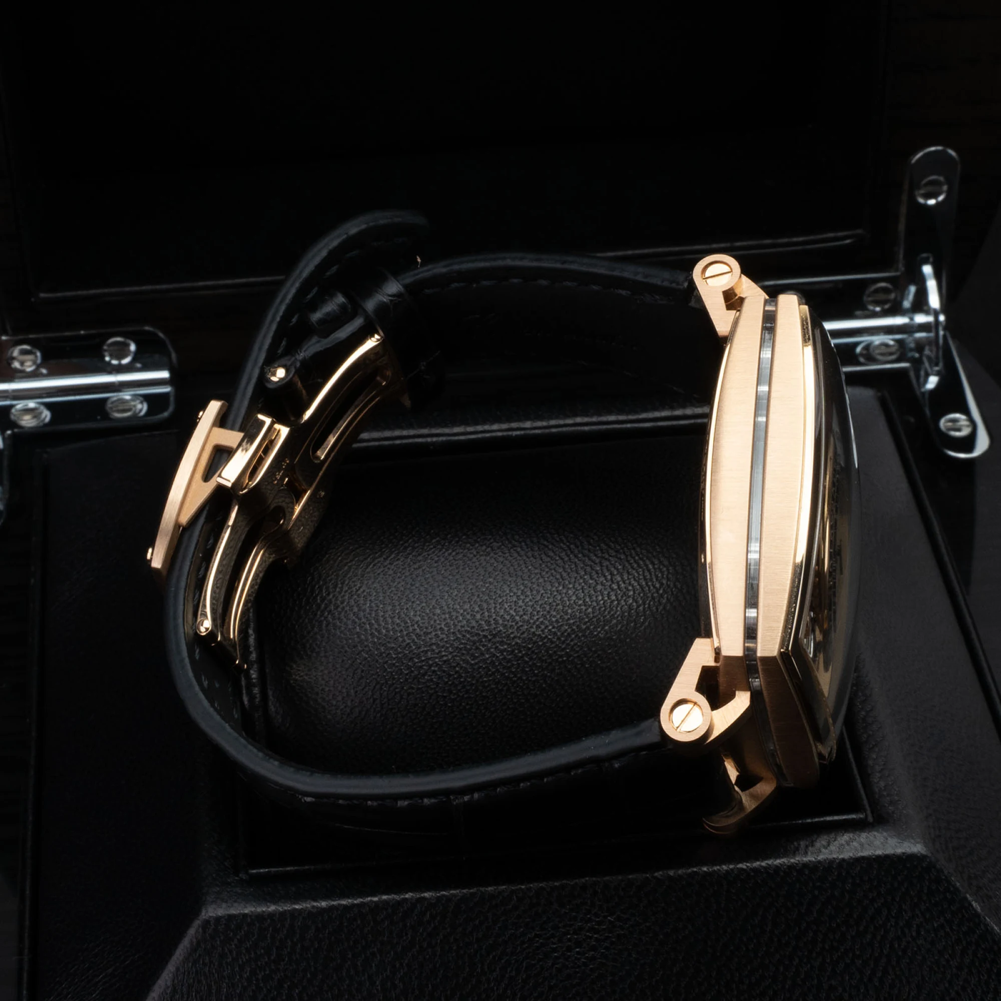 MCT SEQUENTIAL ONE reference s1-0279 luxury watch — view 4
