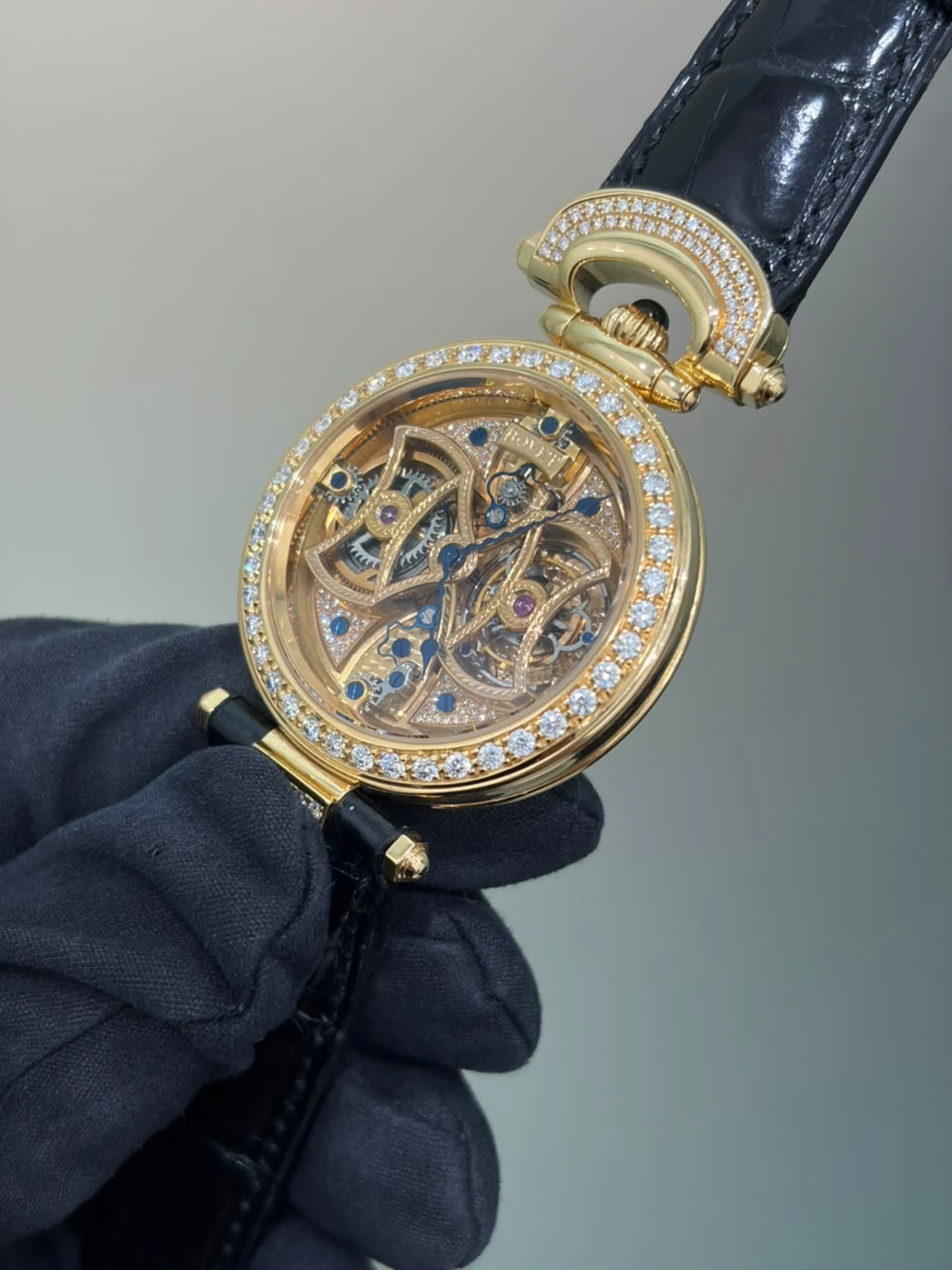 Bovet Amadéo Fleurier Butterfly Tourbillon luxury watch — view 6