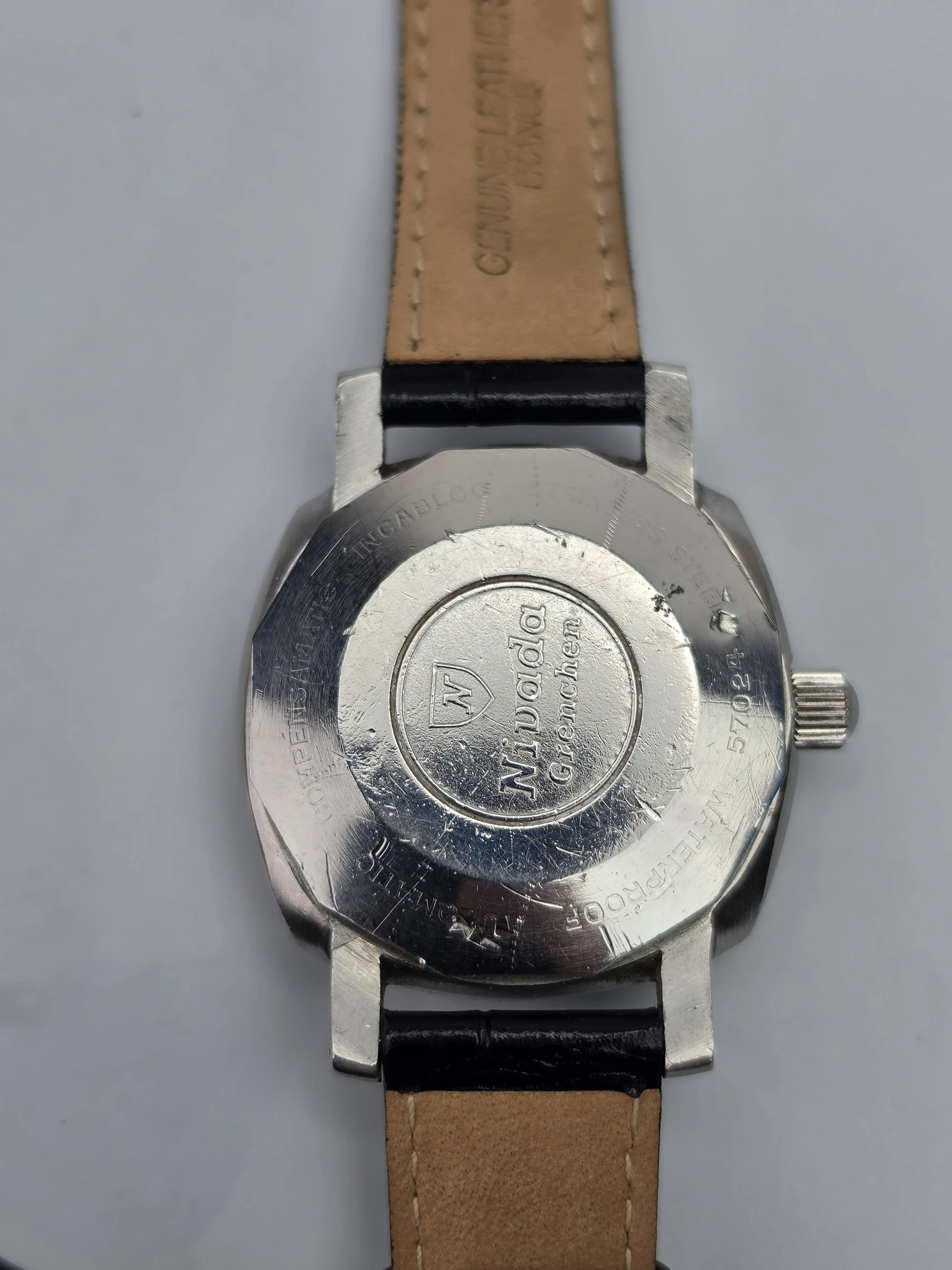 Omega Chronometer f300 Ref. 198.001 — Special Vintage Watch — gallery view 5