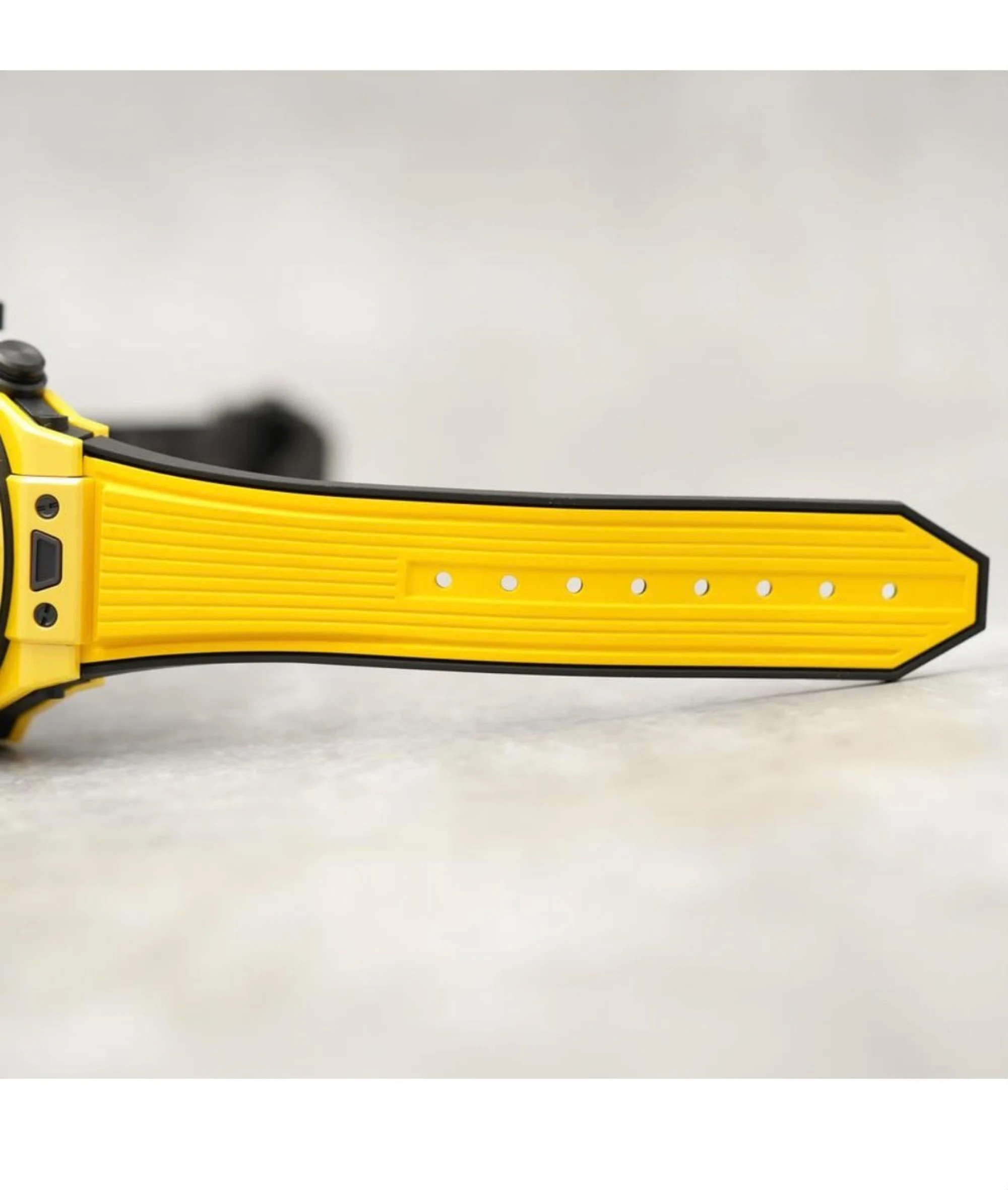 Hublot Big Bang Unico Yellow Magic 42 мм 441.CY.471Y.RX — редкое лимитированное издание — фото 3