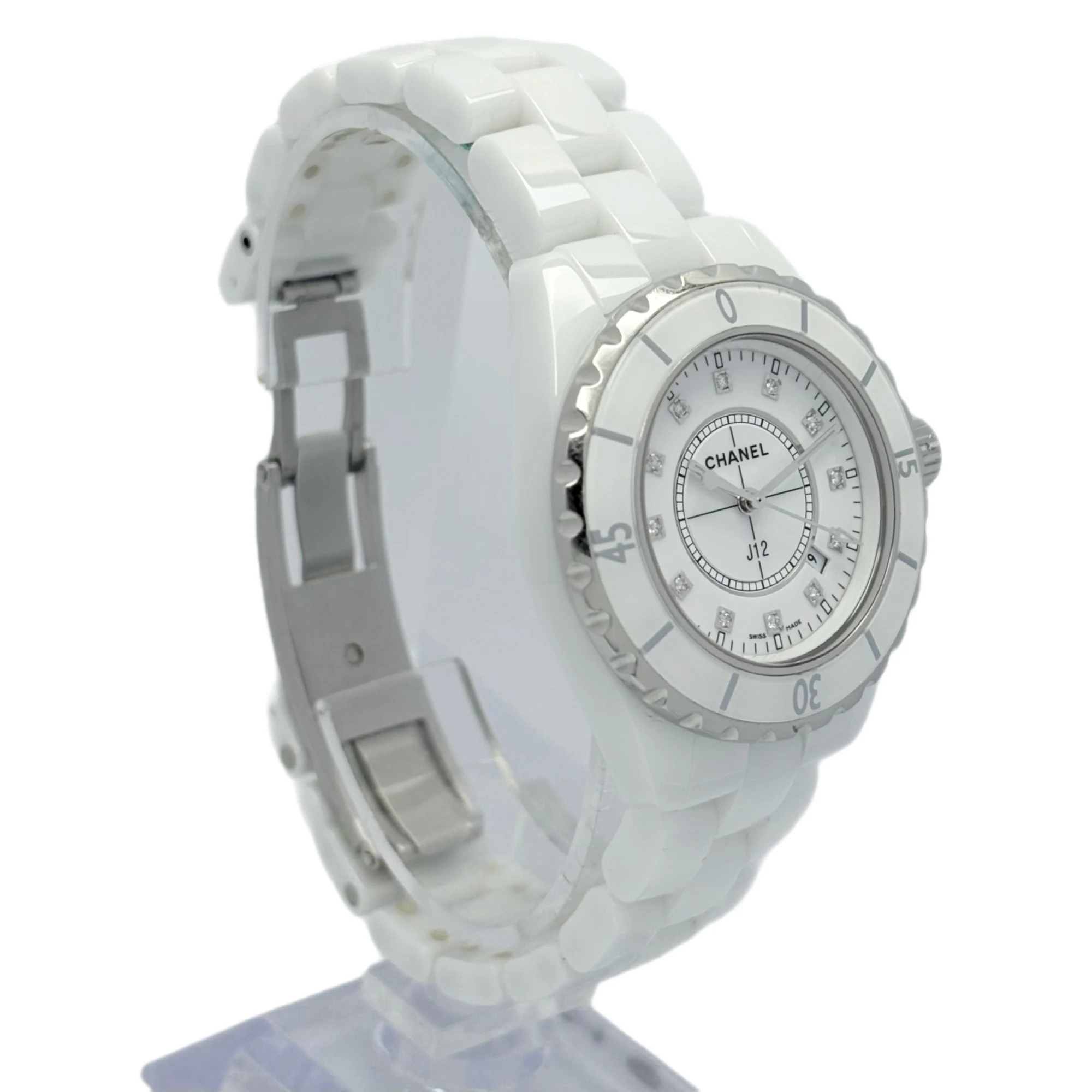 Chanel J12 Ref. H1628 — gallery view 4