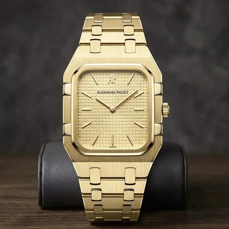 Audemars Piguet Royal Oak Quartz 6009BA – 28 × 38 mm Yellow Gold – view 3