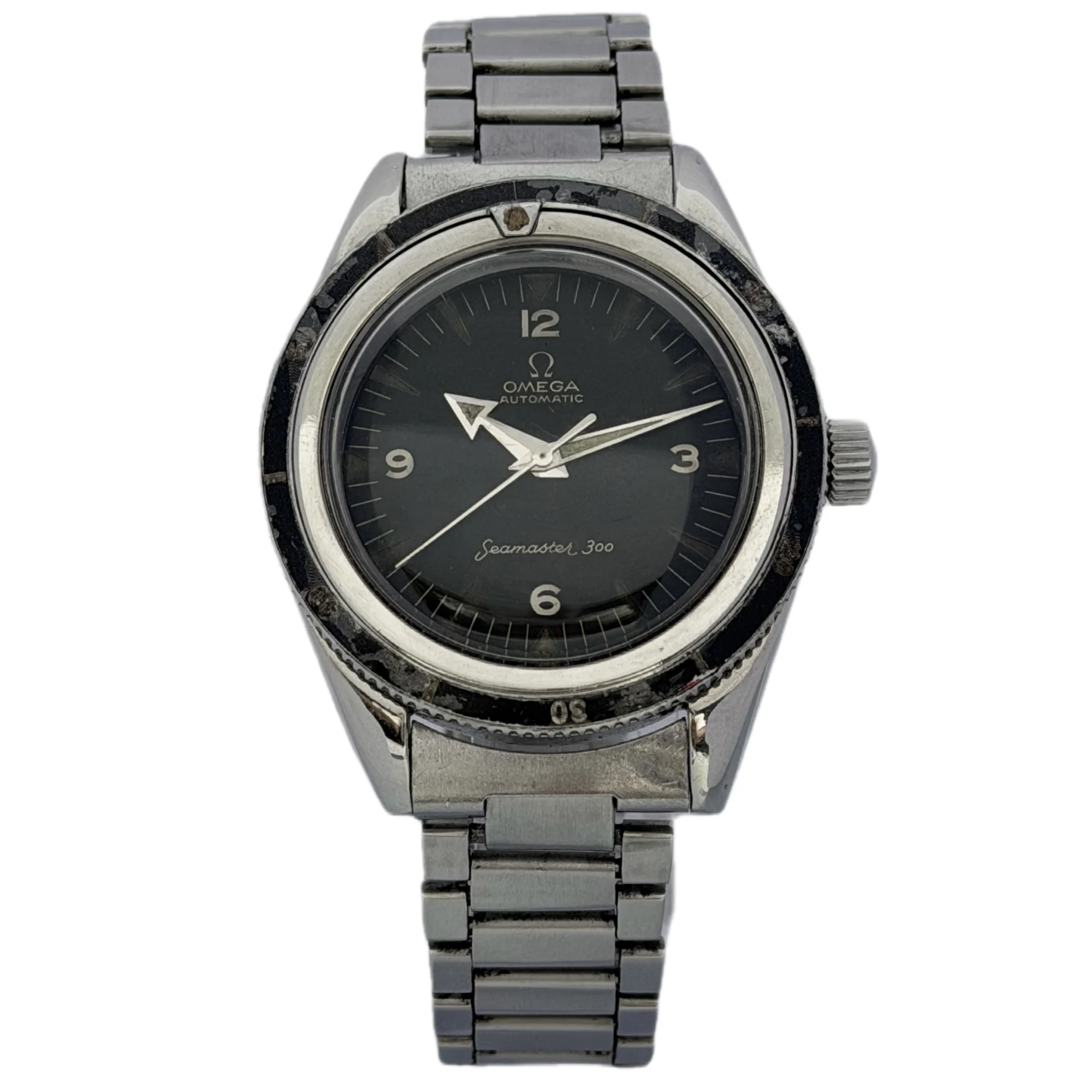 Vintage Omega Seamaster 300 2913-8 – 38 mm Steel — front view