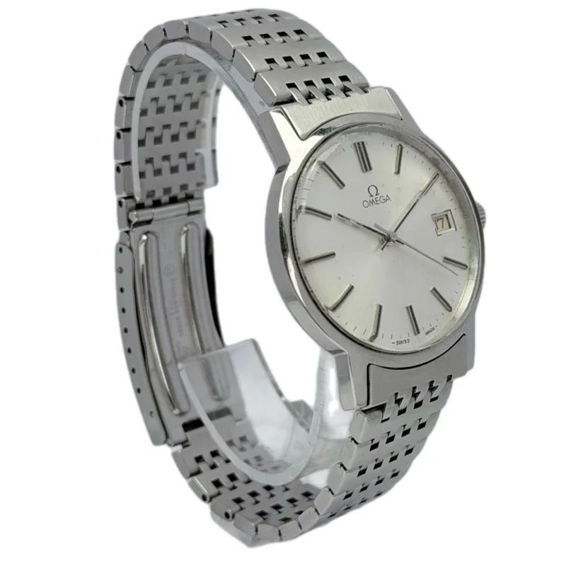 Vintage Omega Mechanical 136.0104 – 35 mm Steel – view 2