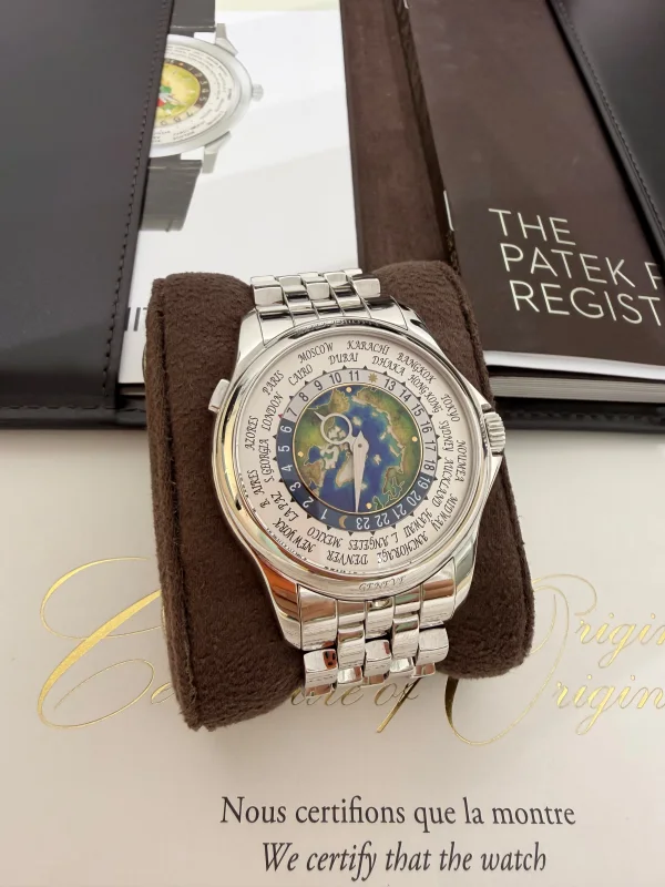 Patek Philippe World Time 5131/1P – 39 mm Platinum – view 3