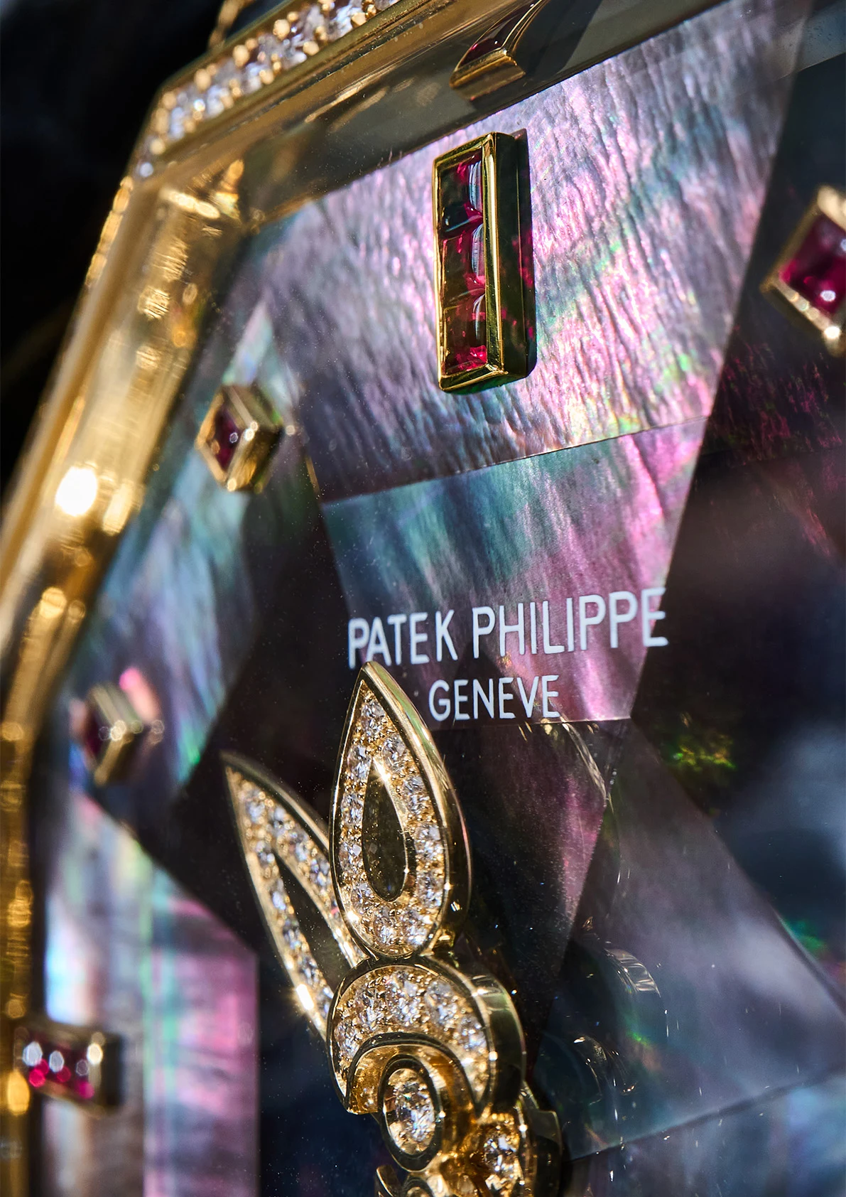 Настольные часы Patek Philippe с дельфинами — золото, бриллианты, перламутр — фото 7