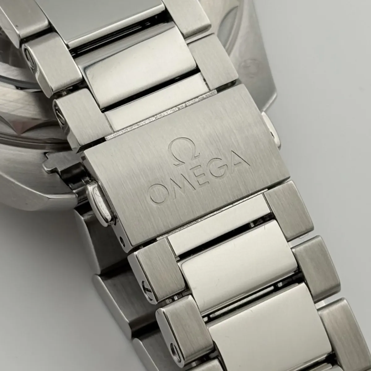 Omega Sea Master 220.10.43.22.03.001