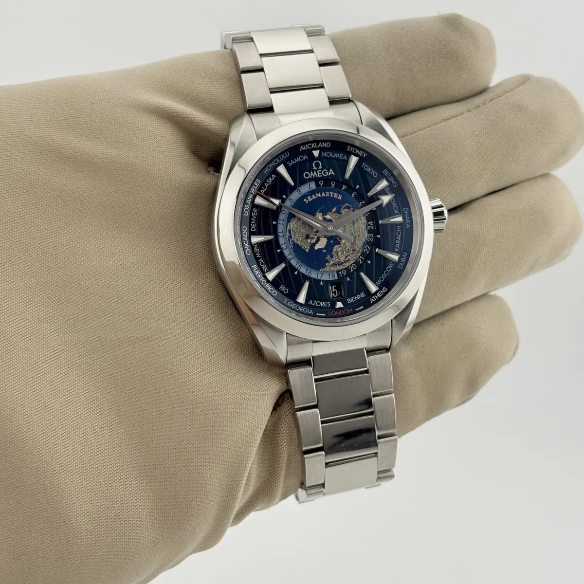 Omega Sea Master 220.10.43.22.03.001